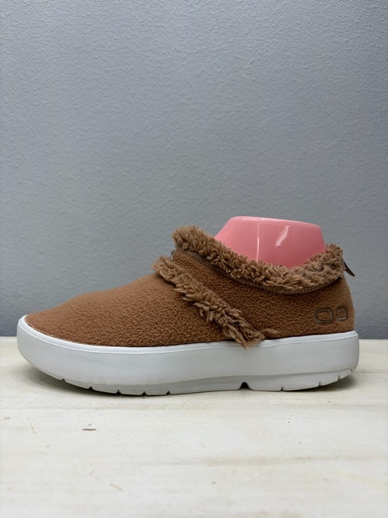 OOFOS Shoes - OOfos OOcoozies Low Recovery Shoes Size 9.5